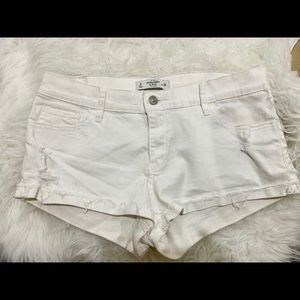 ABERCROMBIE & FITCH white denim shorts